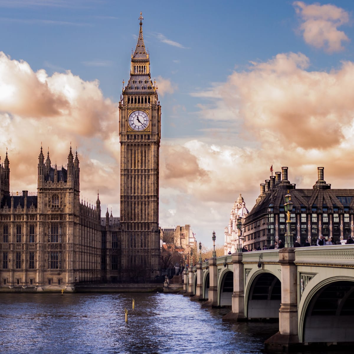 1597801656_London.jpg